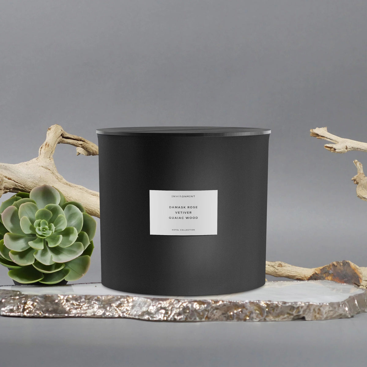 55oz Oud Wood Cedar Candle G2972