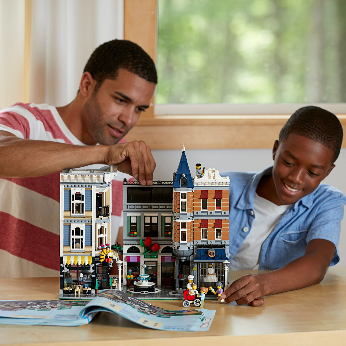 LEGO Creator Expert Assembly Square 10255 Modular Building Series O882493