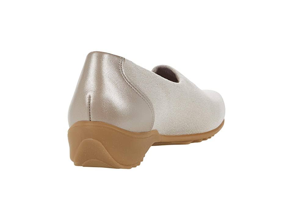 Taupe Traveler Shoes L98862