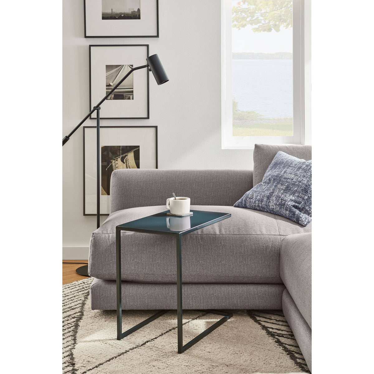 Slim C-Shaped Table D30654