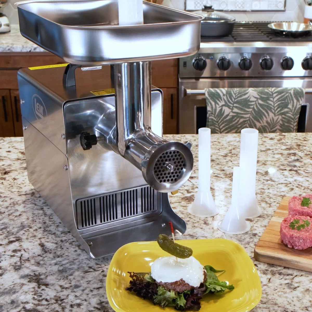 Meat Grinder with Foot Switch M4828