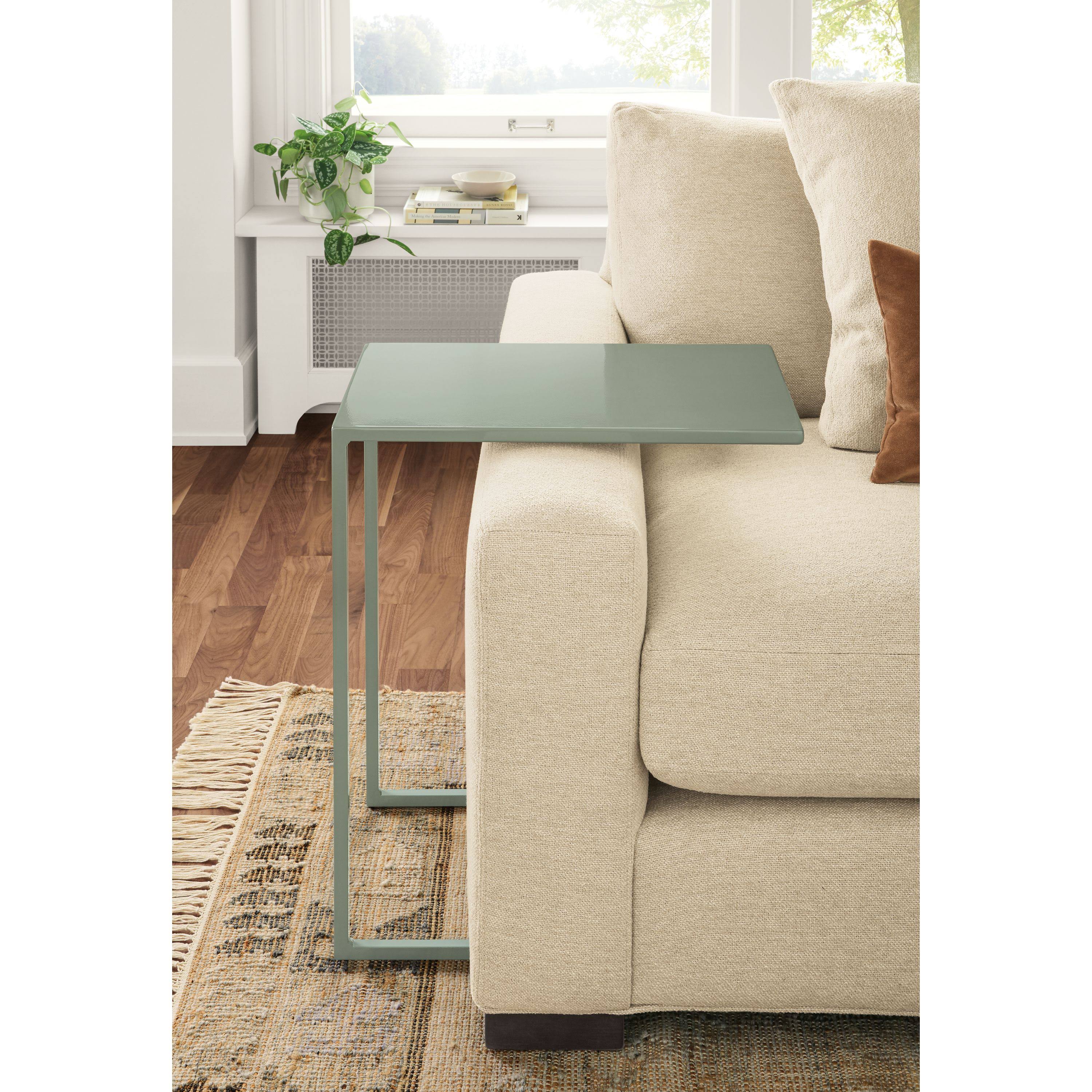 Slim C-Shaped Table D30654