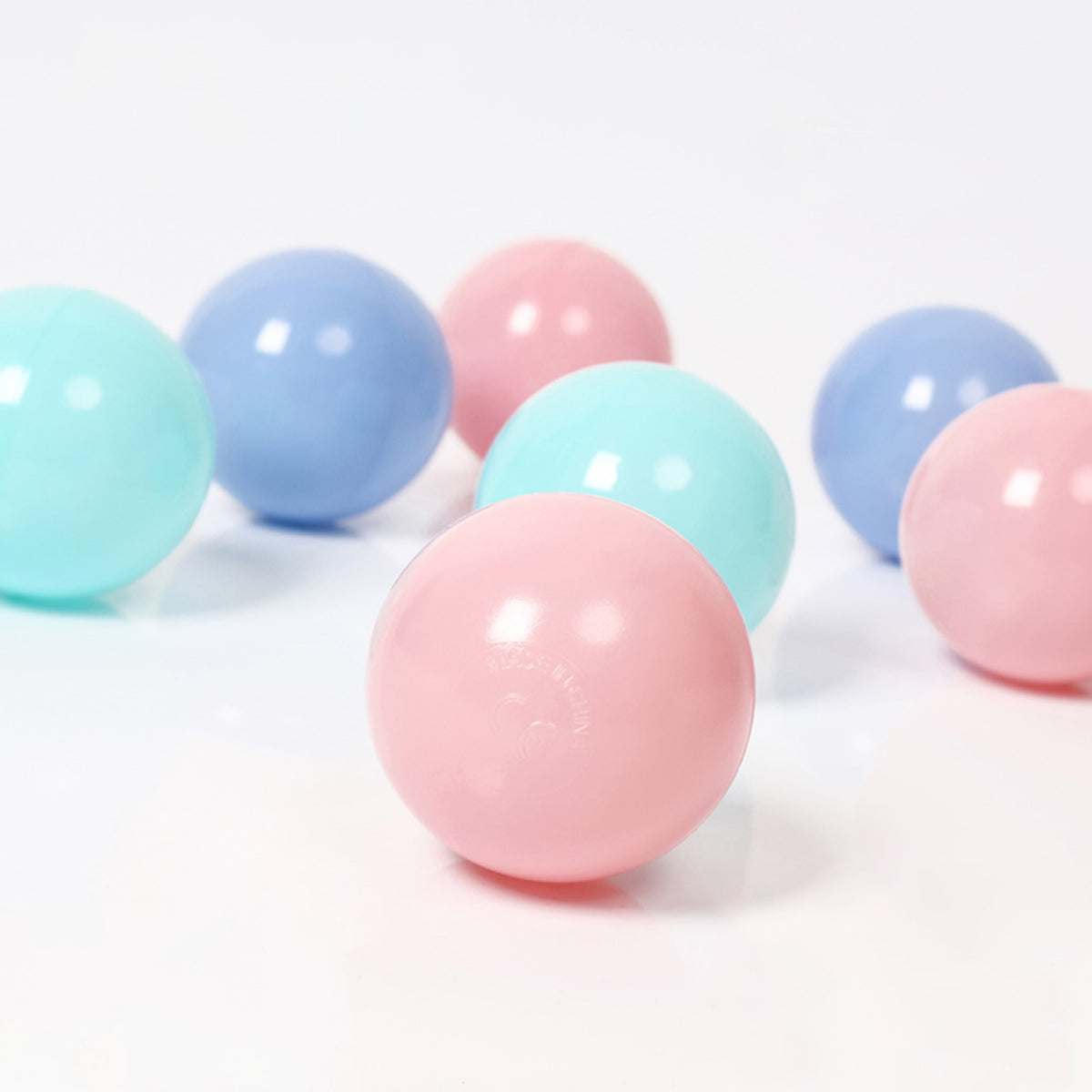 100Pcs Crush Proof Plastic Play Balls B898